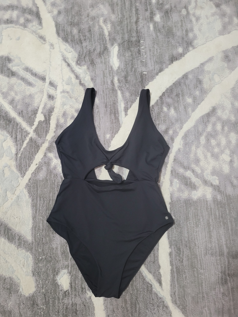 Ripzone omen’s Black One-Piece Swimsuit with Front Knot Size M